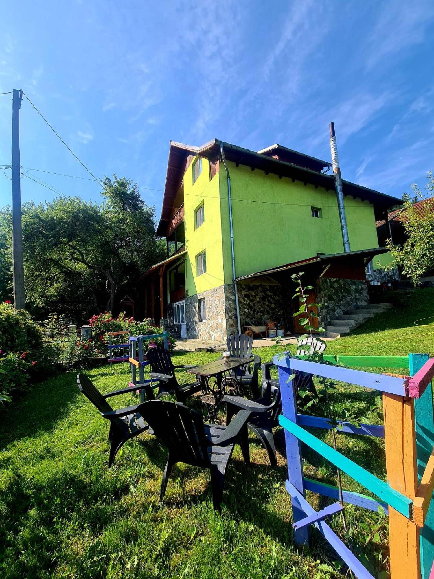 Vila Giulia Voineasa Bagian luar foto